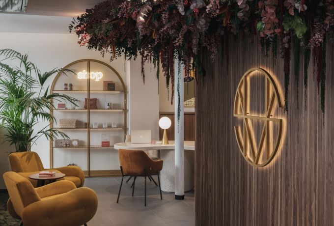 Hotel Seven